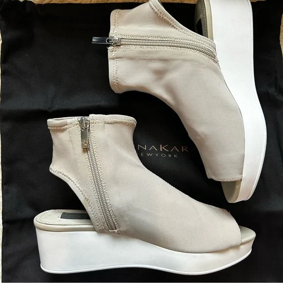 NEW Sz 6 Donna Karan Riviera Peep Toe Platform Sandal Stret Fly Knit Taupe - Picture 6 of 8